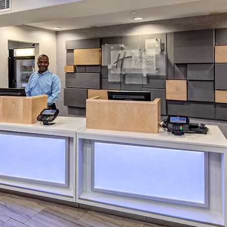 Holiday Inn Express Hotel & Suites Memphis Southwind By Ihg Germantown Exterior photo