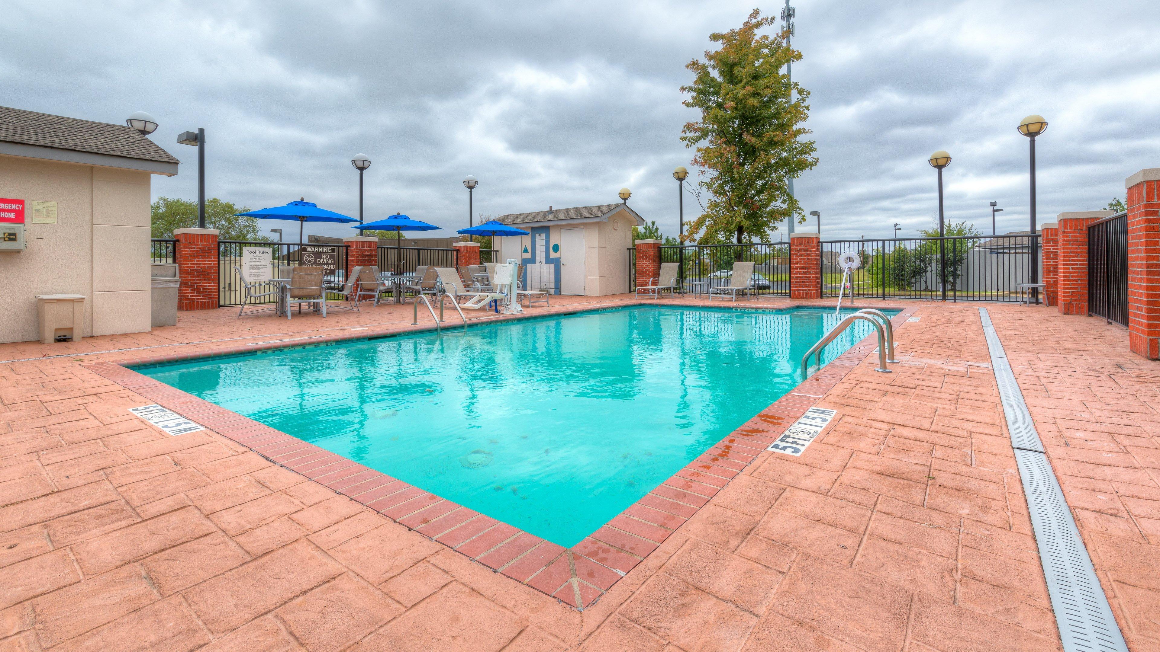 Holiday Inn Express Hotel & Suites Memphis Southwind By Ihg Germantown Exterior photo