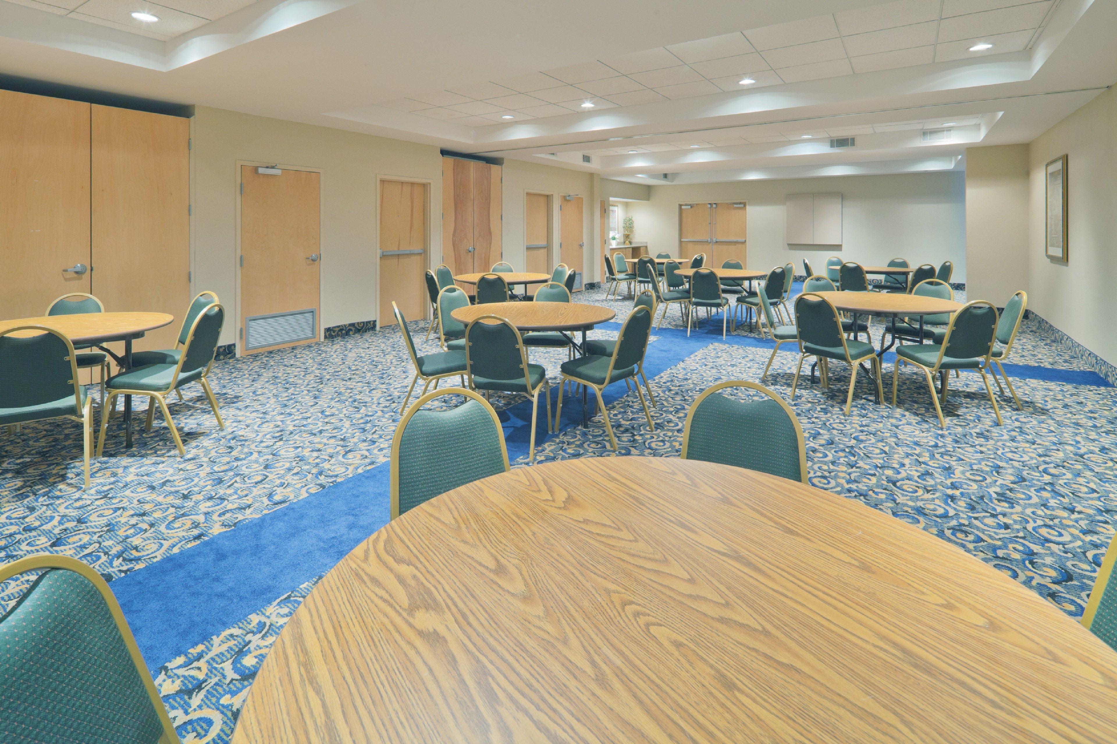 Holiday Inn Express Hotel & Suites Memphis Southwind By Ihg Germantown Exterior photo